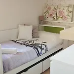 St Nicolas Vut42/000161 Apartment