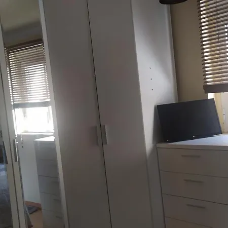 St Nicolas Vut42/000161 Apartamento *